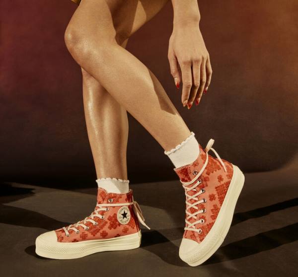 Tenis Altos Converse Chuck Taylor All Star Lift Plataforma Tonal Embroidery Bota Naranjas | CV-572BHL